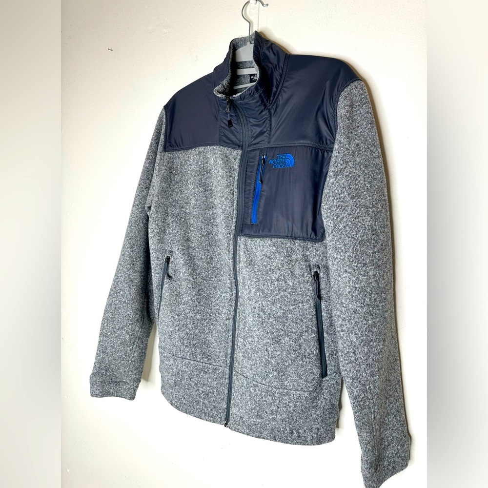 Men’s Northface Zip Up Fleece Jacket Size Medium - Picture 2 of 9